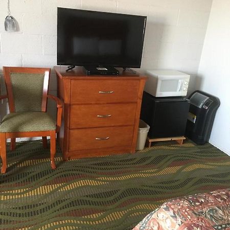 Moon Mist Motel Meade Екстериор снимка